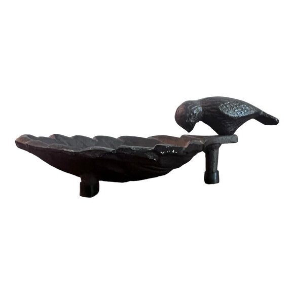 Other - Cast Iron Bird on Leaf Feeder Dish Tabletop Decoration Footed Heavy Rustic